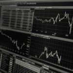 desk-black-and-white-technology-white-money-market-1170475-pxhere.com