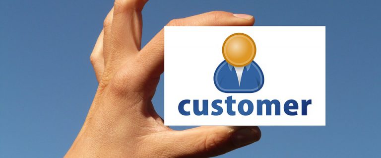 customer-1251735_960_720