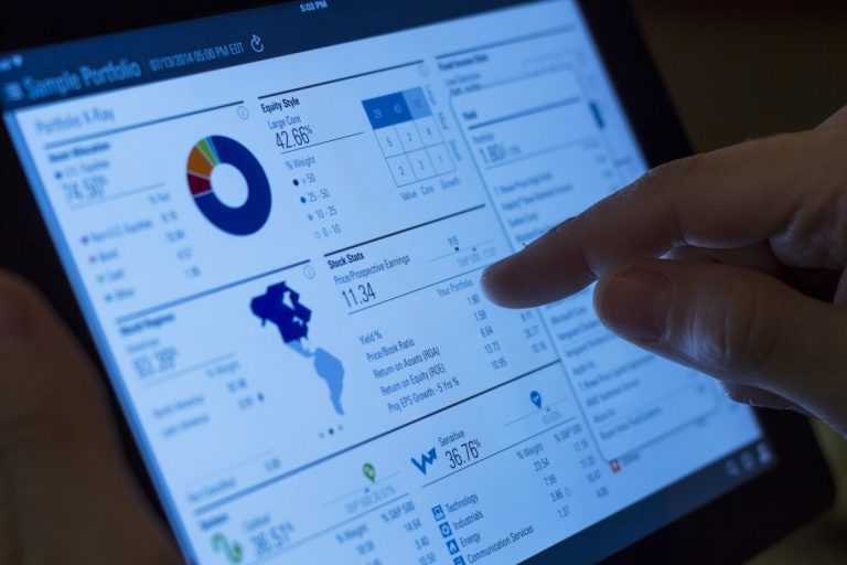 ipad_online_tablet_internet_screen_digital_technology_business-948715