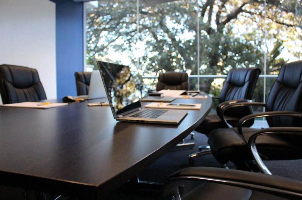 office_boardroom_meeting_table_boardroom_meeting_office_meeting_business_meeting-579290