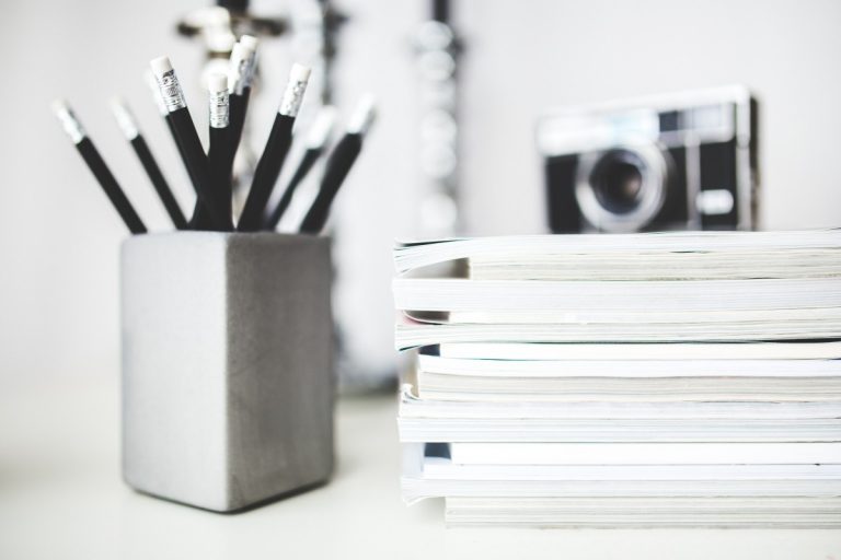 pencils_writing_write_blog_blogger_writer_work_work_desk-878711
