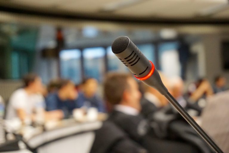 microphone_active_talk_conference_meeting_audio-743550