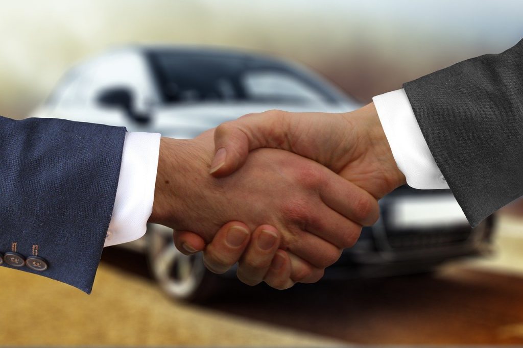 handshake-4011416_1280