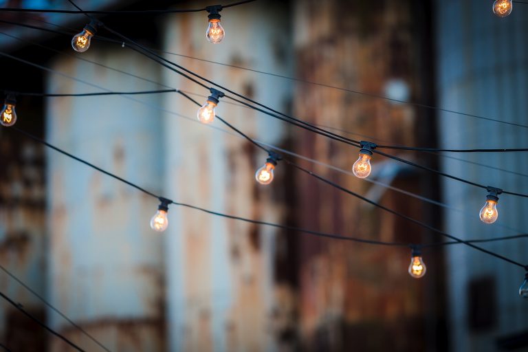 light-bulbs-1875268_1920