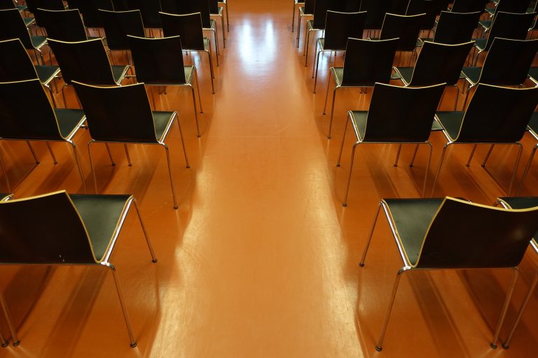 auditorium-2488359_1920