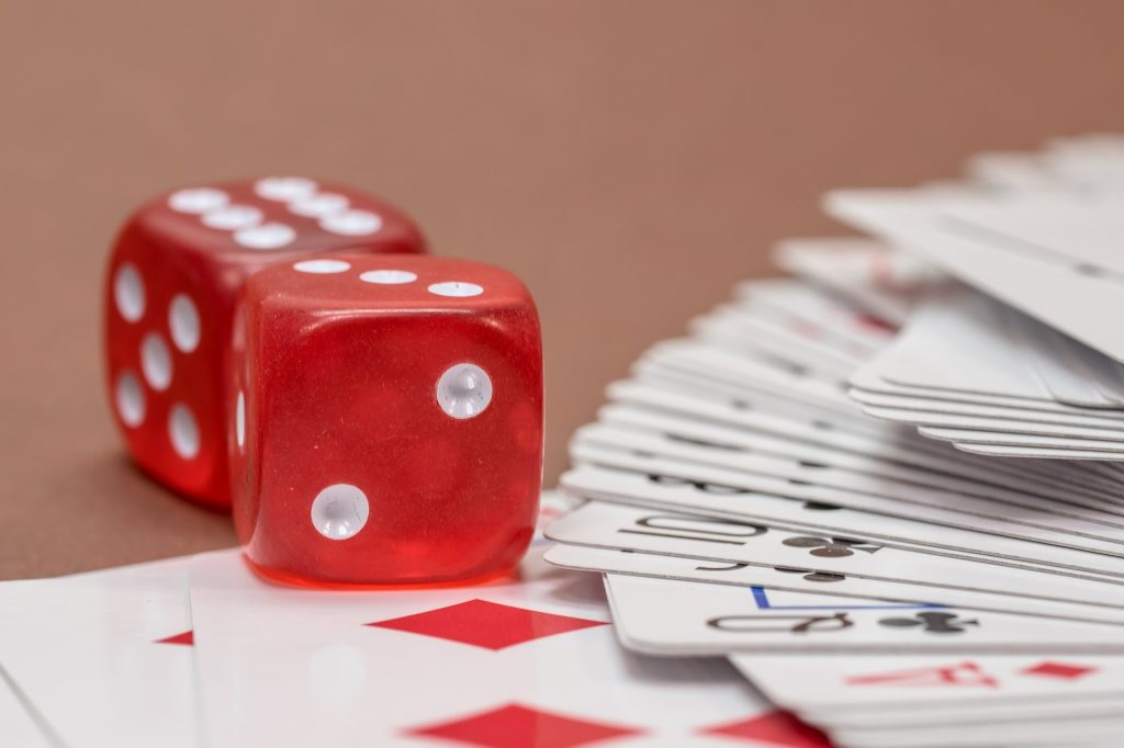 gambling-570701_1920