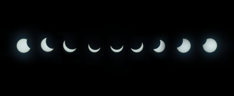 solar-eclipse-g4544753c2_1920