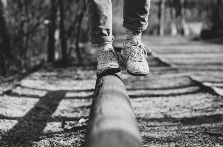 balance-6157258_1920