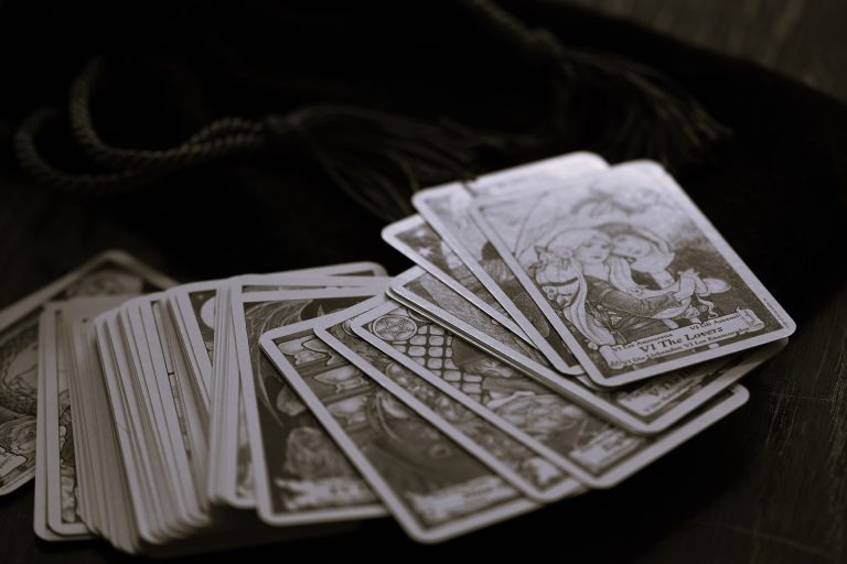 tarot-991041_1920