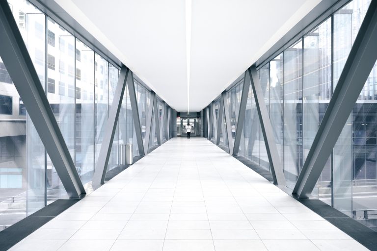 corridor-863681_1920