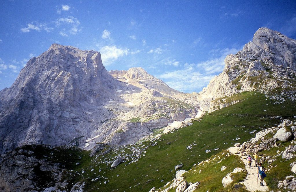 gran-sasso-528497_1920