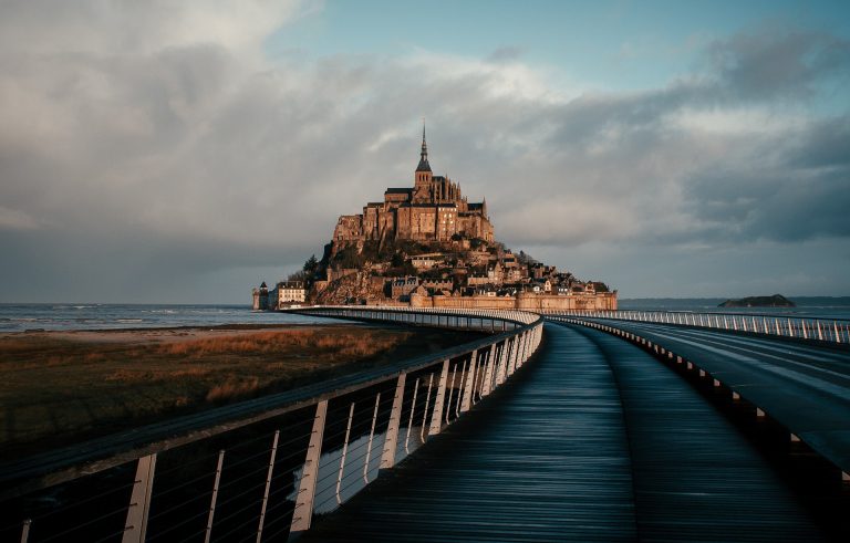mont-saint-michel-6924072_1920