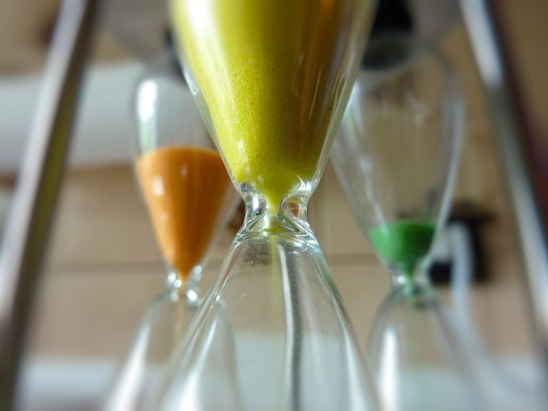 hourglass-2665706_1920