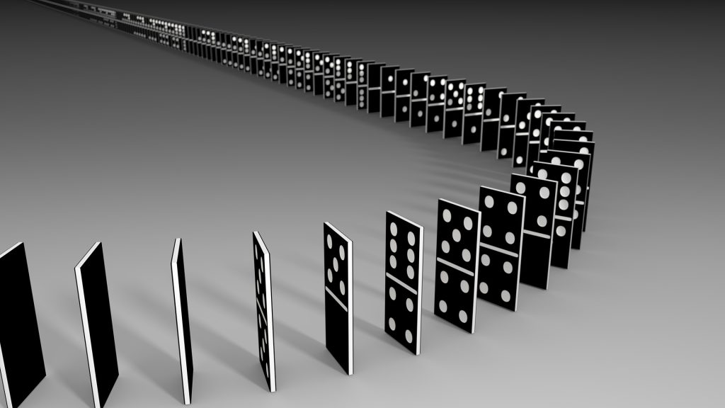 dominoes-2364492_1920