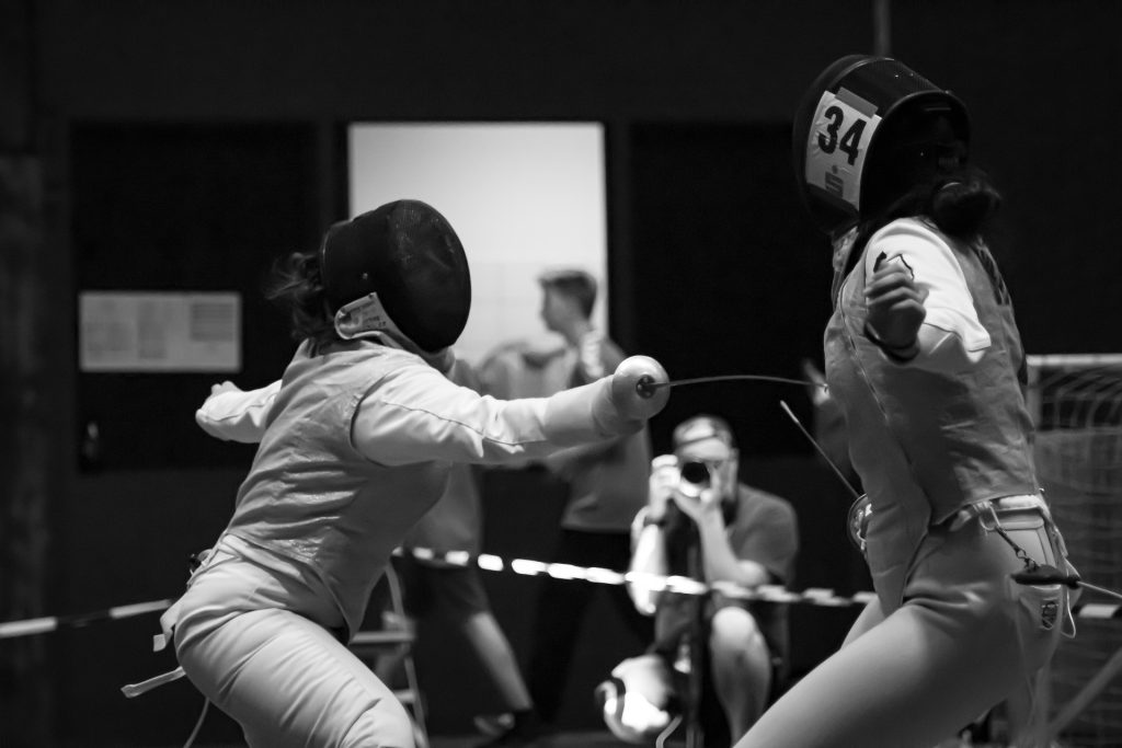 fencing-4297989_1920