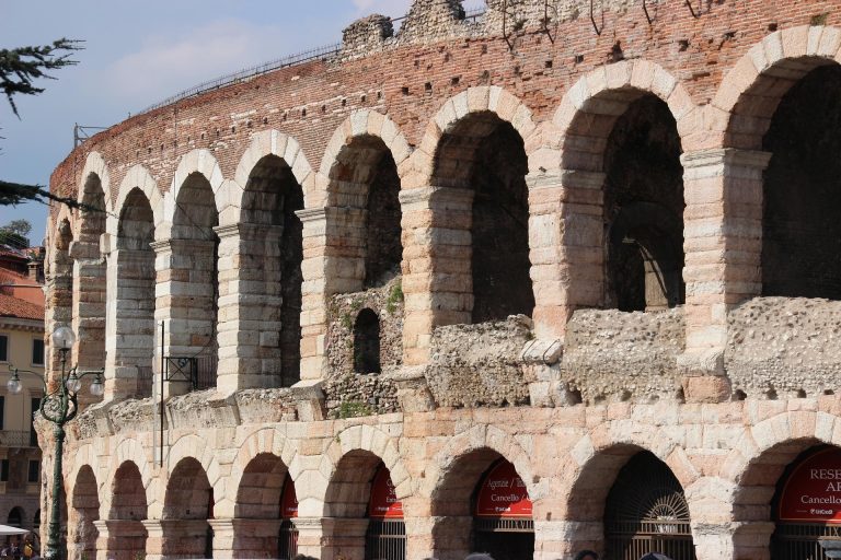 verona-2455794_1920