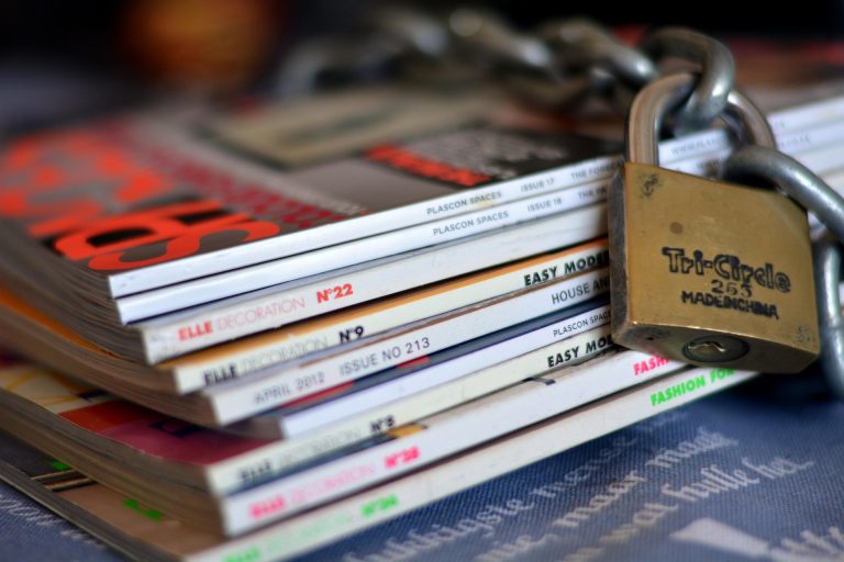 magazines-1711619_1920