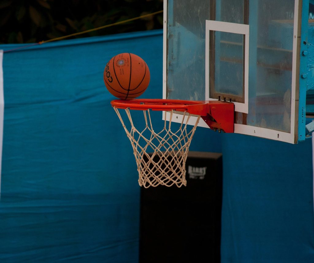 basketball-166964_1920