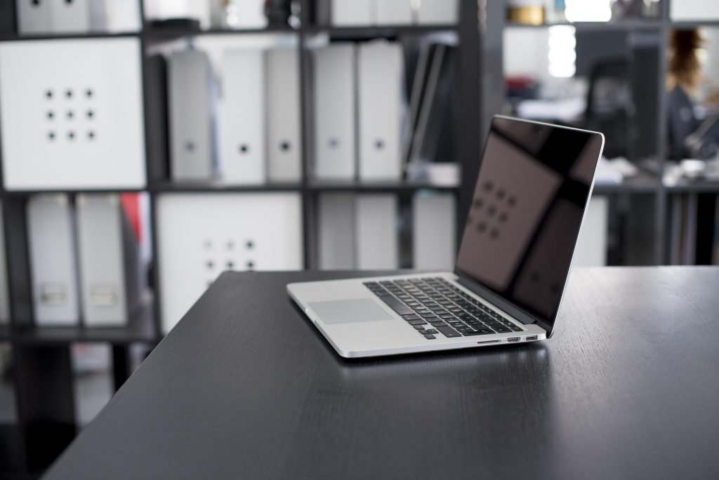 pexels-laptop-1846277_1920